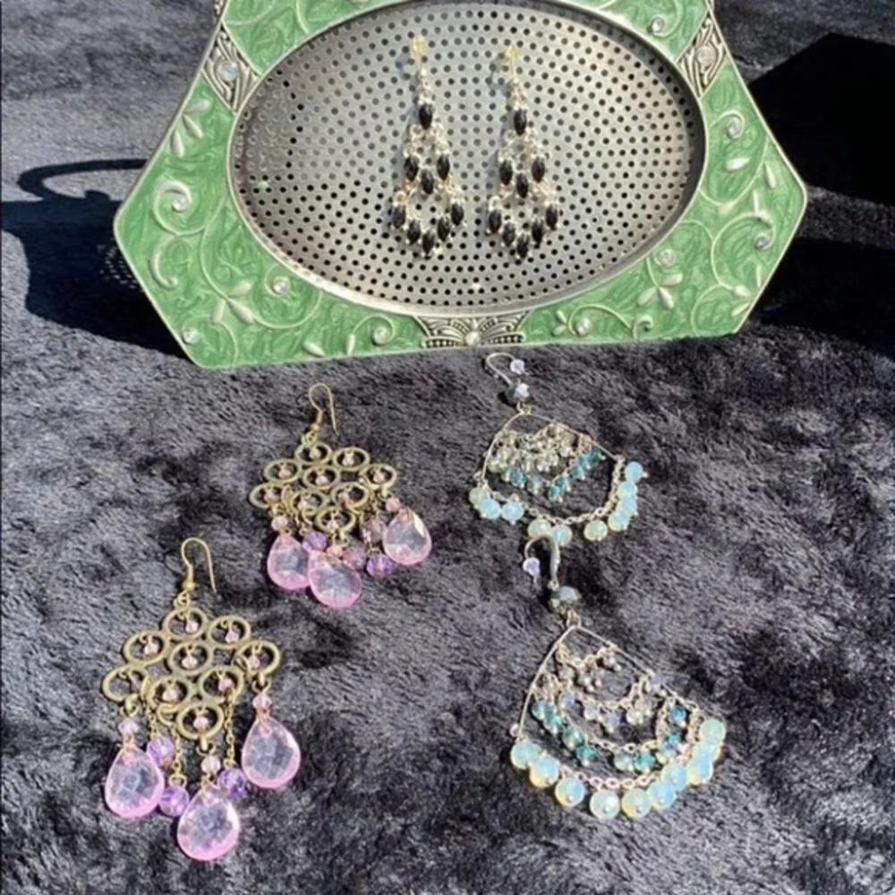 Chandelier style multicolor 3 pack earrings‎